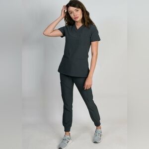 MedGear small heather charcoal Fleur scrub set